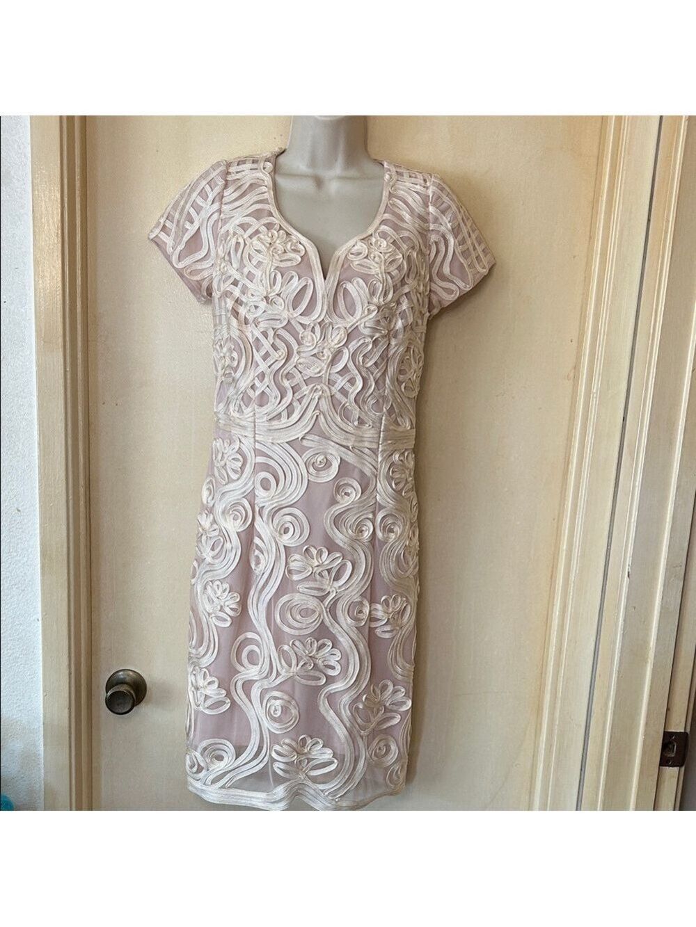 JS Collections Corded Embroidered Cream Cocktail Dress size 10